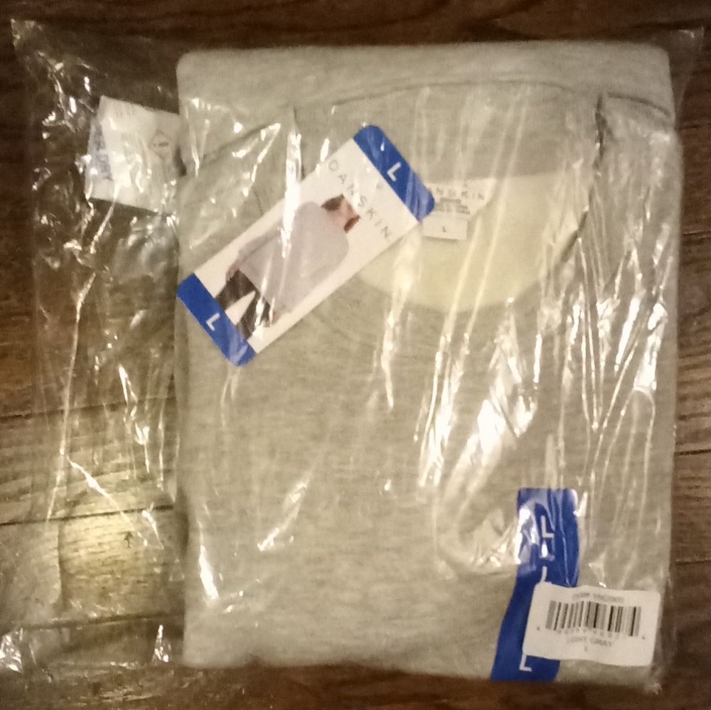 New! Danskin Ladies' Oversized Crewneck with Pocket choose size fast Shipping! - Picture 2 of 3